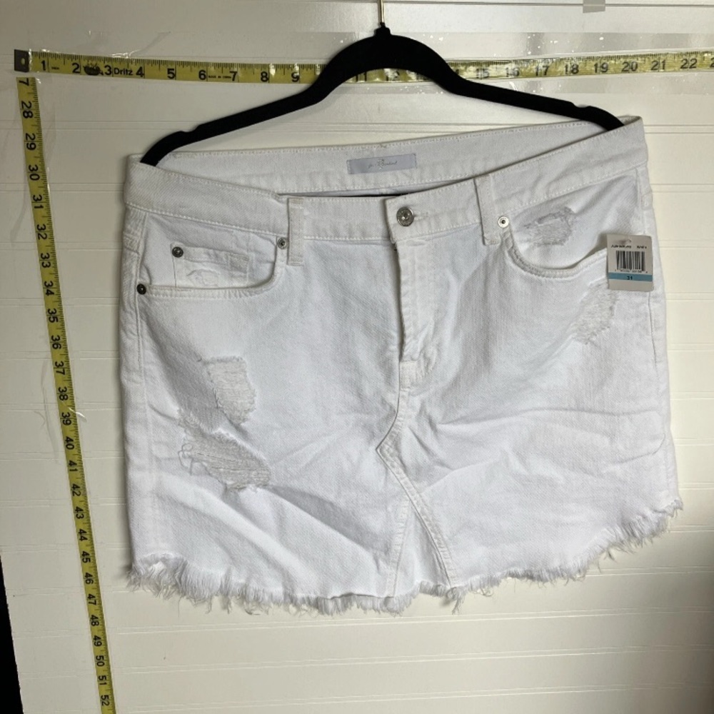 White Distressed 7 For All Mankind denim skirt